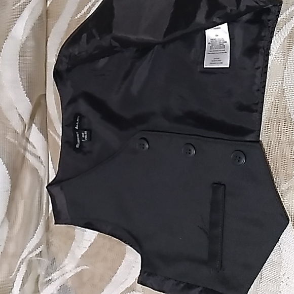 6 Months(16 pounds) Robert Allan Vest with White Dress Shirt (6 months) - Picture 6 of 9